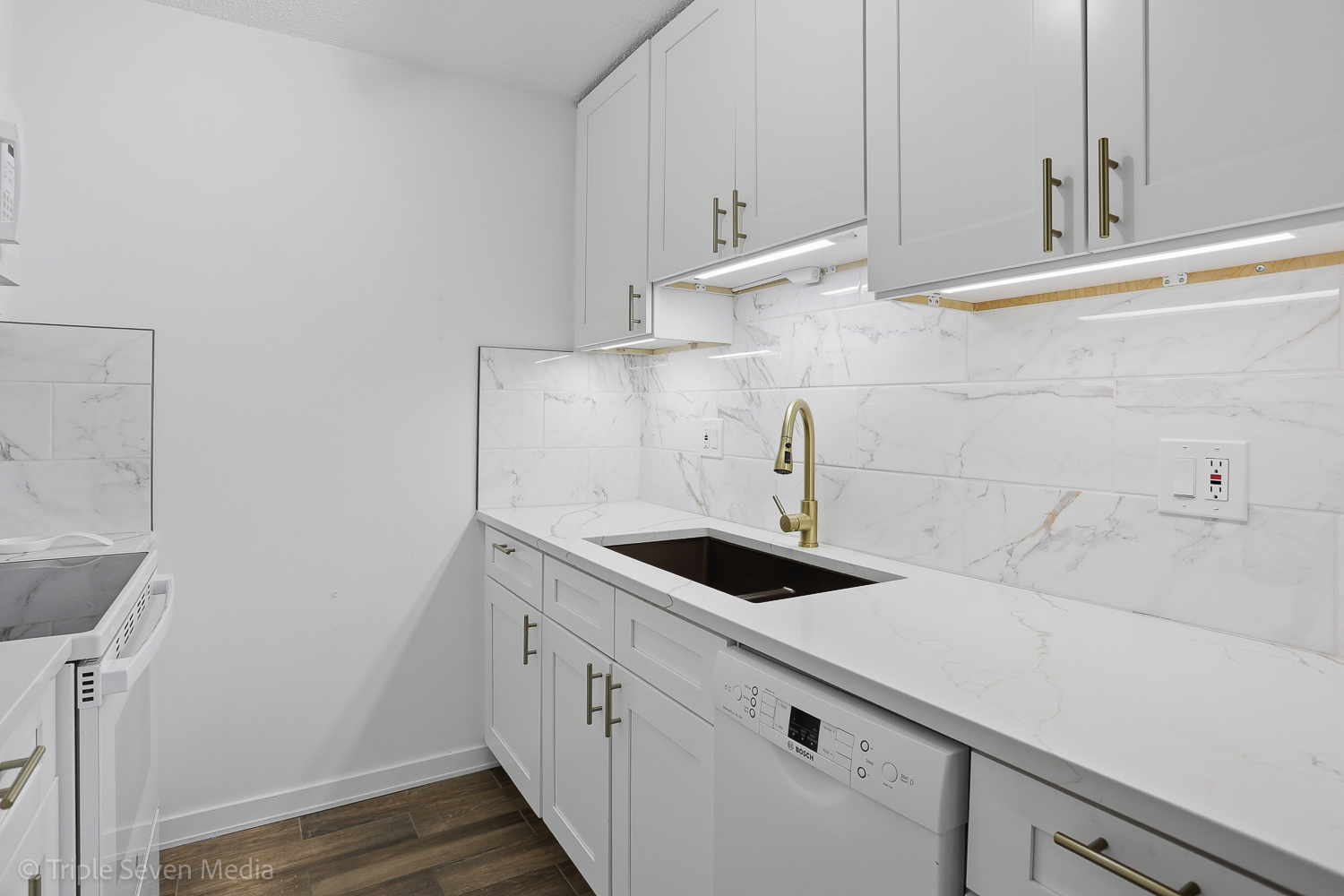 1043 S York Road 402