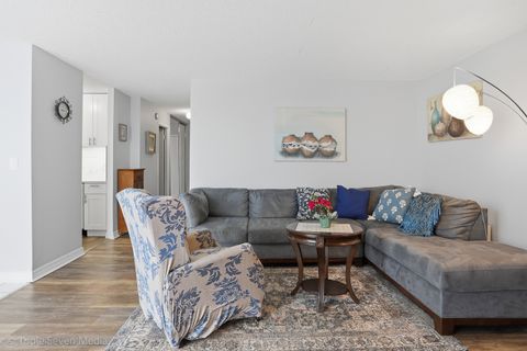 Tiny photo for 1043 S York Road #402, Bensenville, IL 60106 (MLS # 12592794)