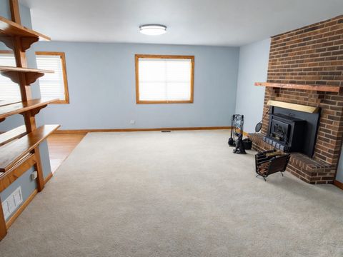 Tiny photo for 862 Omaha Court, Carol Stream, IL 60188 (MLS # 12567944)