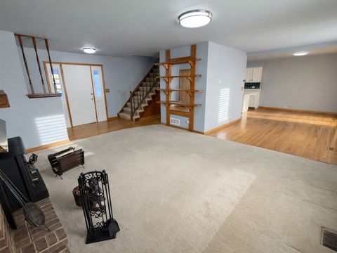 Tiny photo for 862 Omaha Court, Carol Stream, IL 60188 (MLS # 12567944)