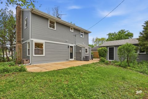 Tiny photo for 2002 Hawk Court, Rolling Meadows, IL 60008 (MLS # 12685086)
