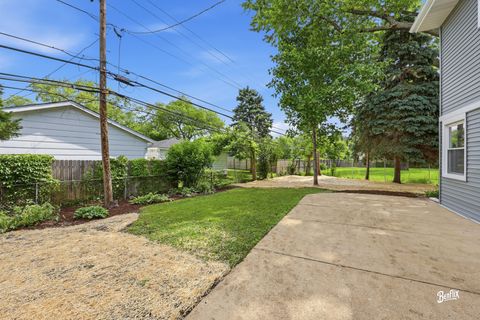 Tiny photo for 2002 Hawk Court, Rolling Meadows, IL 60008 (MLS # 12685086)