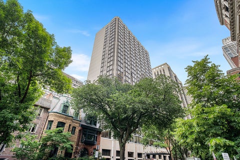 Photo of 50 E Bellevue Place #1506, Chicago, IL 60611 (MLS # 12673212)