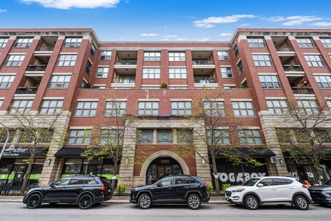 Photo of 3140 N Sheffield Avenue #611, Chicago, IL 60657 (MLS # 12626316)