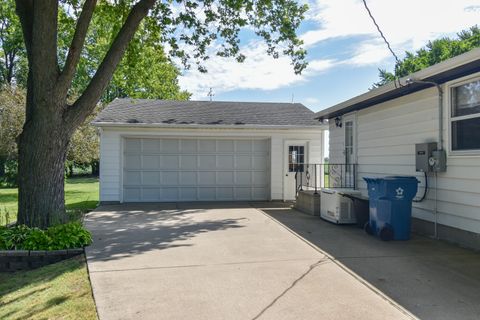 Tiny photo for 1542 E 18th Road, Streator, IL 61364 (MLS # 12456323)