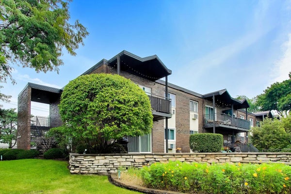 6359 N RIDGE AVE APT 302, CHICAGO, IL 60660 - Image 62002fb2fb63652f47bdfac78dfcd059/2759993743