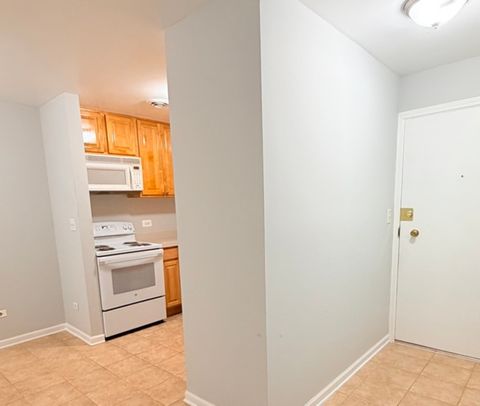 Tiny photo for 310 Lathrop Avenue #307, Forest Park, IL 60130 (MLS # 12519393)
