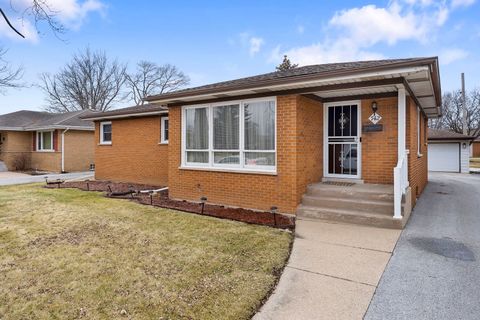 Tiny photo for 742 E 164th Place, South Holland, IL 60473 (MLS # 12570922)
