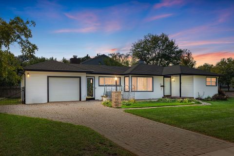 Tiny photo for 2611 South Street, Rolling Meadows, IL 60008 (MLS # 12507804)