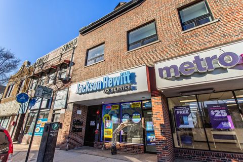 Photo of 3210 W Lawrence Avenue, Chicago, IL 60625 (MLS # 12625666)