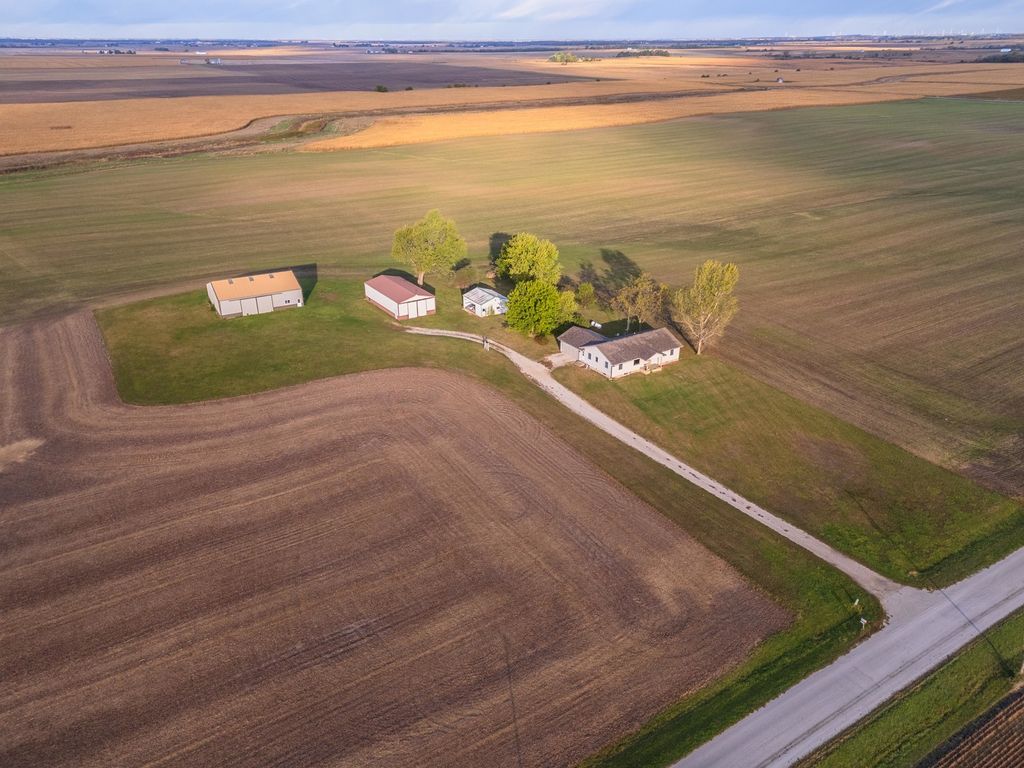 Photo for 23601 N 1700 East Road, Odell, IL 60460 (MLS # 12500256)