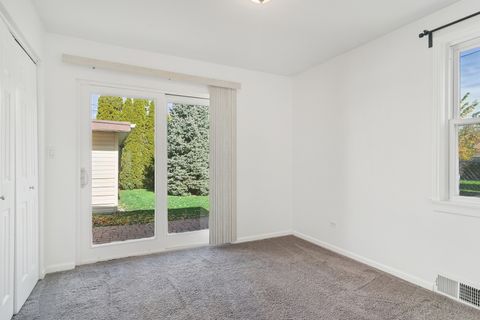 Tiny photo for 9930 Montrose Avenue, Schiller Park, IL 60176 (MLS # 12513077)