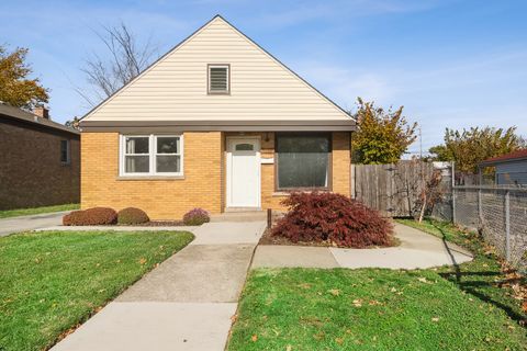 Tiny photo for 9930 Montrose Avenue, Schiller Park, IL 60176 (MLS # 12513077)