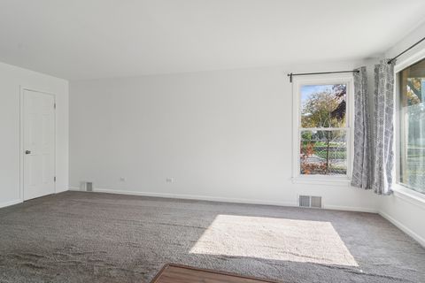 Tiny photo for 9930 Montrose Avenue, Schiller Park, IL 60176 (MLS # 12513077)