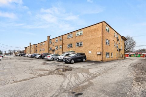 Tiny photo for 10747 S Harlem Avenue #B3, Worth, IL 60482 (MLS # 12611779)