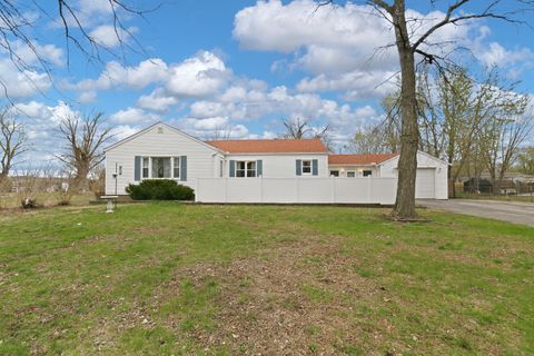 Photo of 3709 Morton Drive, East Moline, IL 61244 (MLS # 12614702)