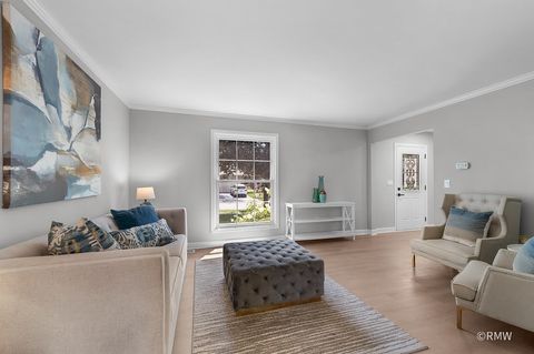 Tiny photo for 1279 Bison Trail, Carol Stream, IL 60188 (MLS # 12707053)