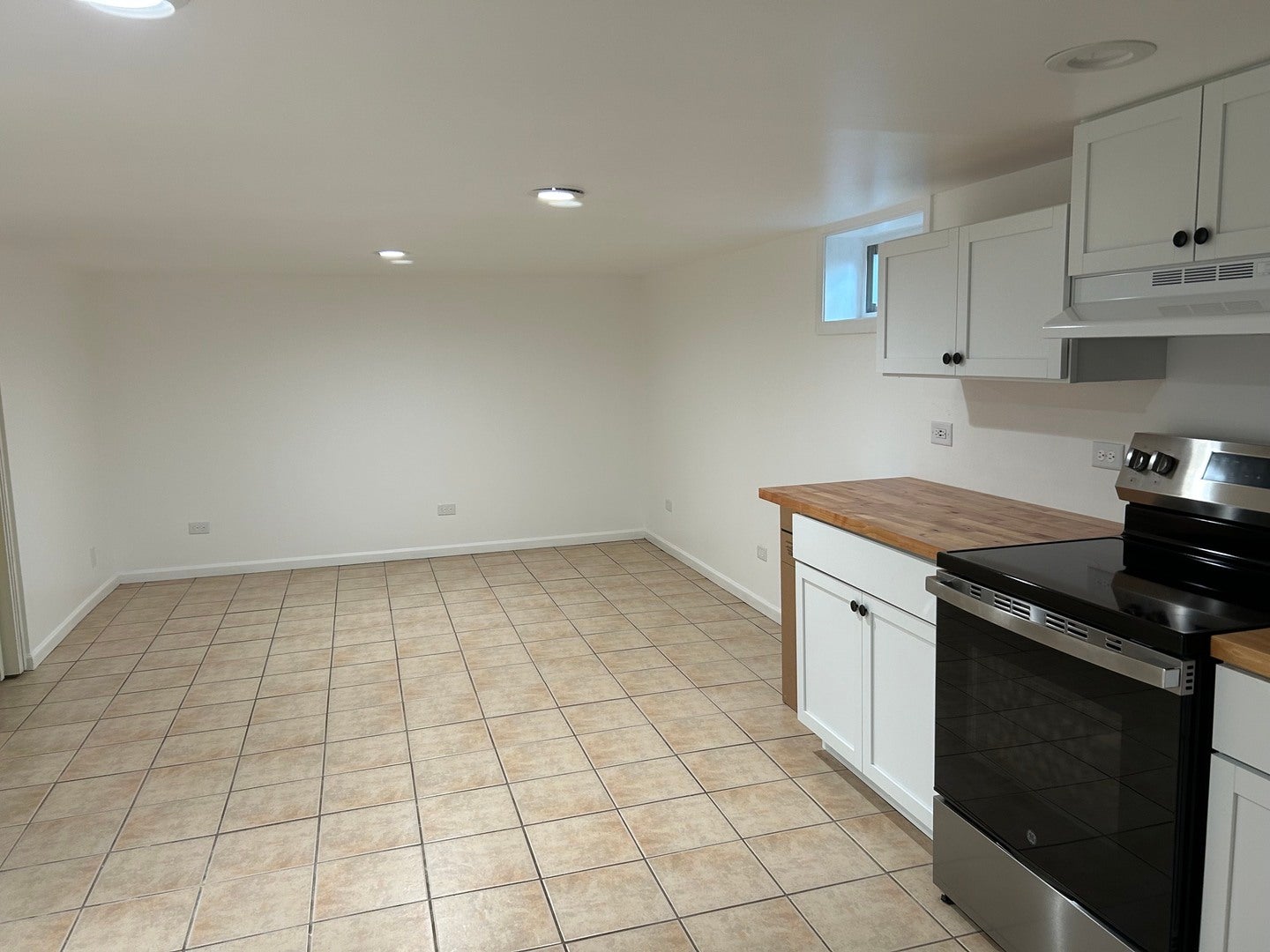 25080 W Il 173 Route 2