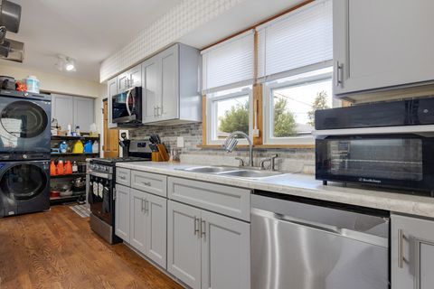 Tiny photo for 718 W Merle Avenue, Villa Park, IL 60181 (MLS # 12492382)