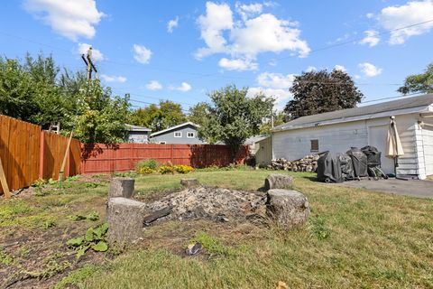 Tiny photo for 718 W Merle Avenue, Villa Park, IL 60181 (MLS # 12492382)