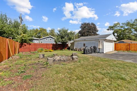 Tiny photo for 718 W Merle Avenue, Villa Park, IL 60181 (MLS # 12492382)