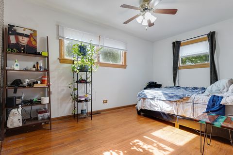Tiny photo for 718 W Merle Avenue, Villa Park, IL 60181 (MLS # 12492382)
