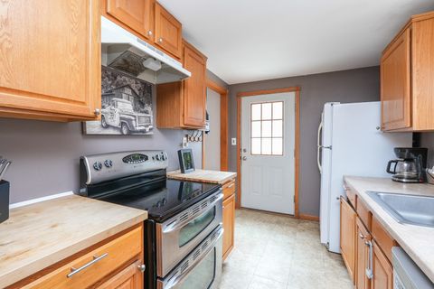 Tiny photo for 2821 Shadow Road, Momence, IL 60954 (MLS # 12574420)