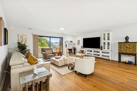 Tiny photo for 3110 Pheasant Creek Drive #318, Northbrook, IL 60062 (MLS # 12580324)