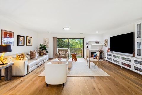 Tiny photo for 3110 Pheasant Creek Drive #318, Northbrook, IL 60062 (MLS # 12580324)