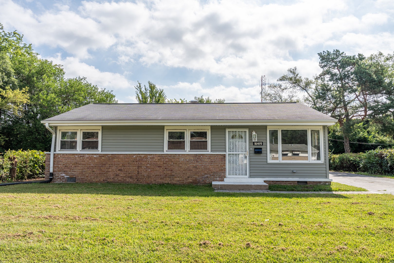 16419 Oxford Drive