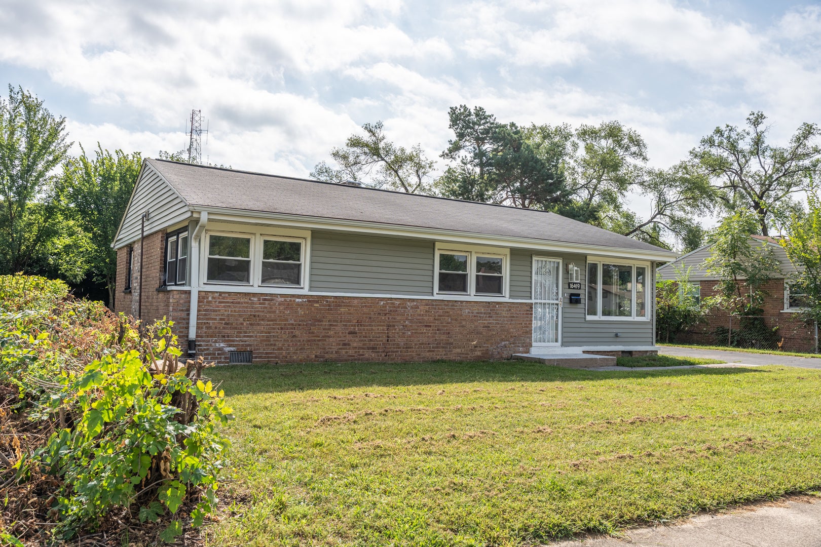 16419 Oxford Drive