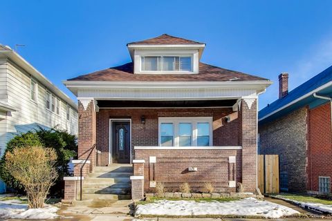 Photo of 7633 S Eberhart Avenue, Chicago, IL 60619 (MLS # 12500496)