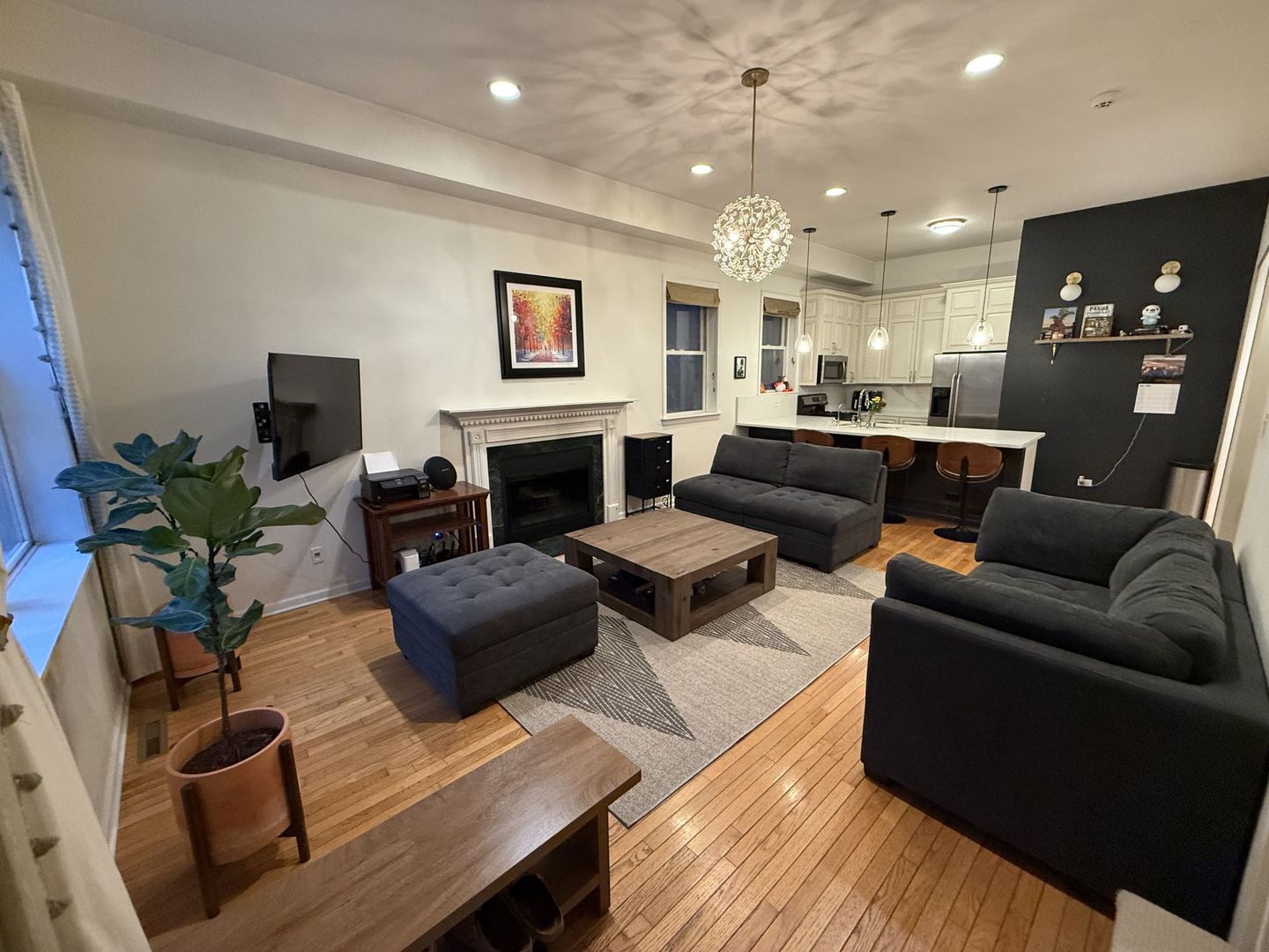1455 W Wolfram Street A