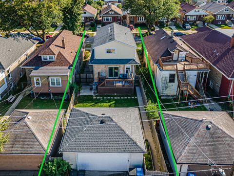 Tiny photo for 5026 W Fletcher Street, Chicago, IL 60641 (MLS # 12482676)