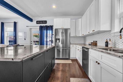Tiny photo for 5026 W Fletcher Street, Chicago, IL 60641 (MLS # 12482676)
