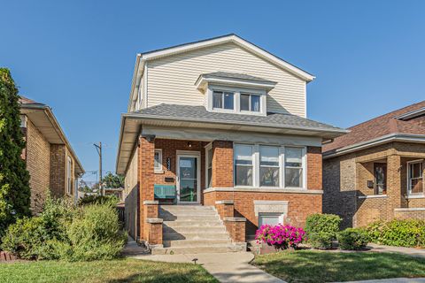 Tiny photo for 5026 W Fletcher Street, Chicago, IL 60641 (MLS # 12482676)
