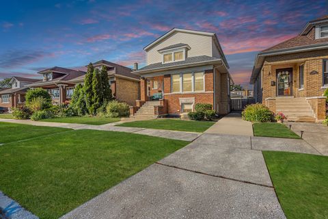 Photo of 5026 W Fletcher Street, Chicago, IL 60641 (MLS # 12482676)