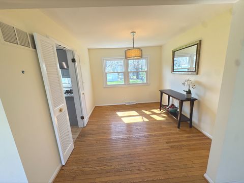 Tiny photo for 1004 N Greenfield Lane, Mount Prospect, IL 60056 (MLS # 12614510)