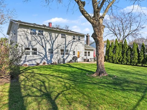 Tiny photo for 1004 N Greenfield Lane, Mount Prospect, IL 60056 (MLS # 12614510)