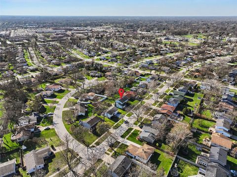 Tiny photo for 1004 N Greenfield Lane, Mount Prospect, IL 60056 (MLS # 12614510)