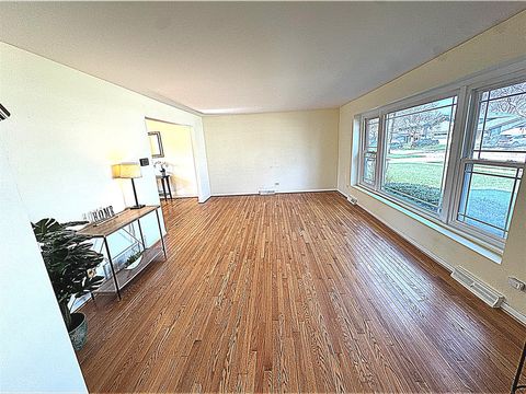 Tiny photo for 1004 N Greenfield Lane, Mount Prospect, IL 60056 (MLS # 12614510)