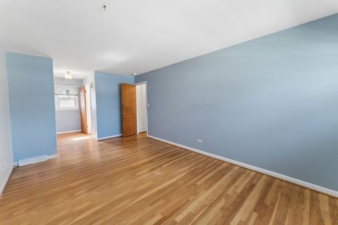 Tiny photo for 1004 N Greenfield Lane, Mount Prospect, IL 60056 (MLS # 12614510)