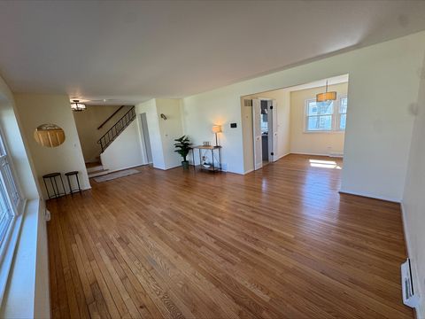 Tiny photo for 1004 N Greenfield Lane, Mount Prospect, IL 60056 (MLS # 12614510)