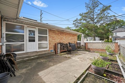 Tiny photo for 8100 LOWELL Avenue, Skokie, IL 60076 (MLS # 12336376)