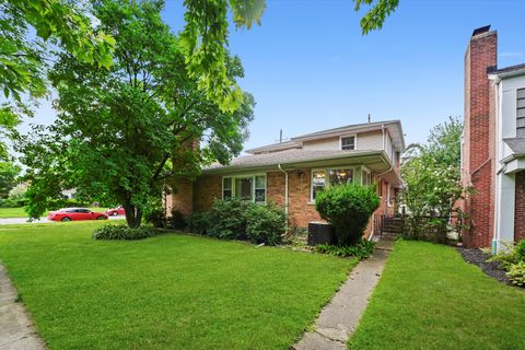 Tiny photo for 8100 LOWELL Avenue, Skokie, IL 60076 (MLS # 12336376)