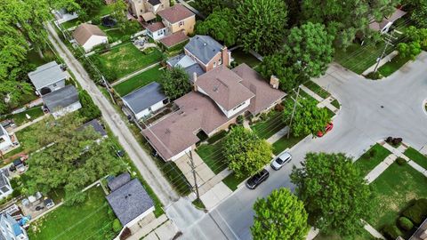 Tiny photo for 8100 LOWELL Avenue, Skokie, IL 60076 (MLS # 12336376)