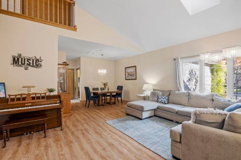 Tiny photo for 9 Lake Katherine Drive, Palos Heights, IL 60463 (MLS # 12514068)