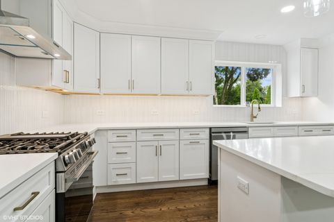 Tiny photo for 953 Oxford Road, Glen Ellyn, IL 60137 (MLS # 12451437)