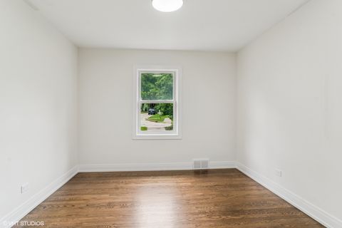 Tiny photo for 953 Oxford Road, Glen Ellyn, IL 60137 (MLS # 12451437)