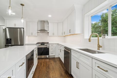 Tiny photo for 953 Oxford Road, Glen Ellyn, IL 60137 (MLS # 12451437)